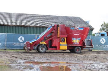 Veiling: Voermengwagen AGM WS12 Diesel 1995, Ophalen
