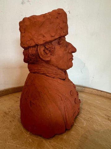 Beeld, Terracotta borstbeeld van man in winterkleding –, Antiek en Kunst