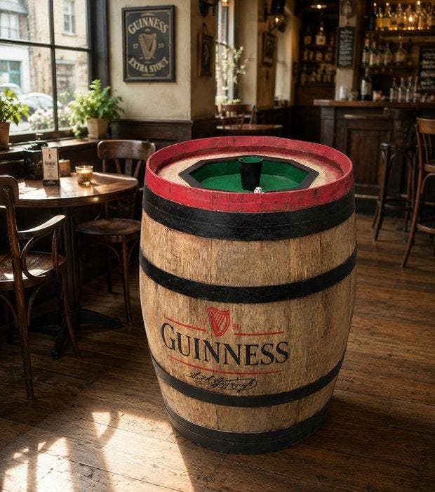Baril - Un fût en chêne de 225 litres GUINNESS - Chêne -, Antiquités & Art, Curiosités & Brocante