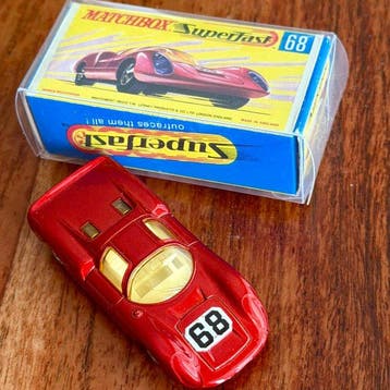 Matchbox 1:64 - Voiture miniature - Porsche 910, Nieuw