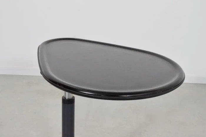 Cassina - Toshiyuki Kita - Table basse - Kick Table -, Antiquités & Art, Antiquités | Meubles | Chaises & Canapés