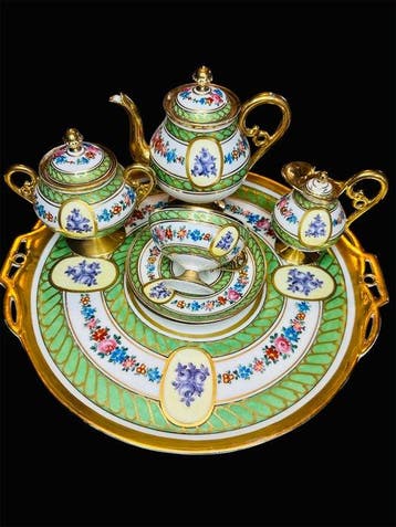 Service à thé - Porcelaine
