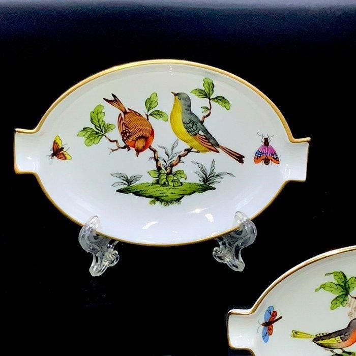 Herend, Hungary - Ashtrays (2 pcs) - Rothschild Bird, Antiek en Kunst, Antiek | Meubels | Tafels