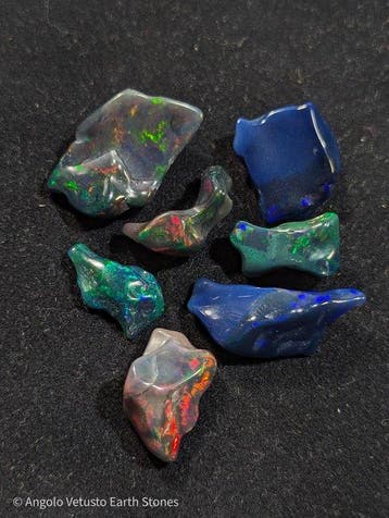 31,90 ct - AAA Natuurlijke Kostbare Gerookte Zwarte Opalen,