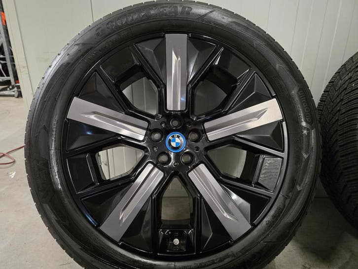 BMW iX 21 inch velgen winterbanden 1011 DEMO 7.2mm, Auto-onderdelen, Banden en Velgen, 21 inch, Winterbanden, 255 mm, Personenwagen