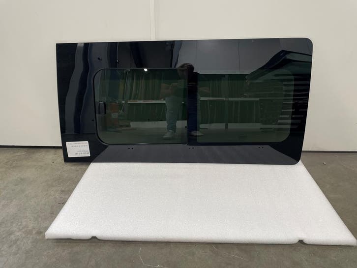 Lot inbouwruiten Mercedes Vito Na 2015, Autos : Pièces & Accessoires, Vitres & Accessoires, Enlèvement