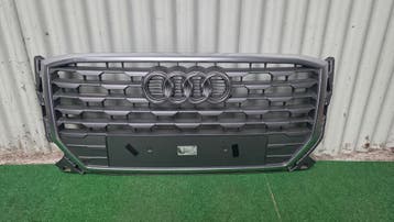 Calandre Audi Q2 81A 2016 - 2020, Ophalen, Utilisé, Avant, Audi