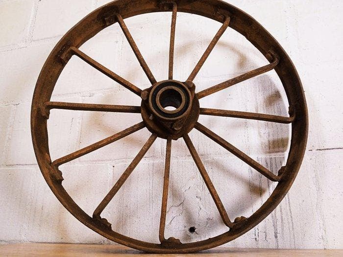 Antique Steel Wheel - Wiel - 1920, Antiquités & Art, Curiosités & Brocante