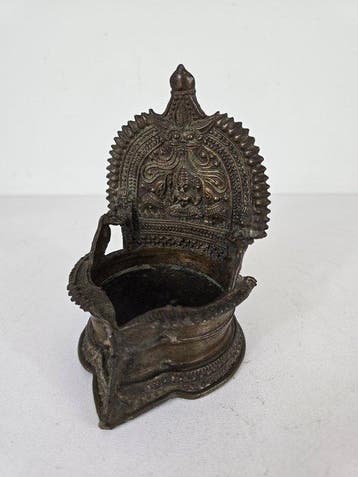 Gajalakshmi olie lamp - Brons - India - eind 19e eeuw