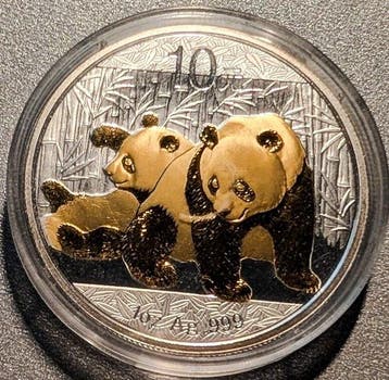 China. 10 Yuan 2010, Panda, 1 Oz .999 Silber (Zonder