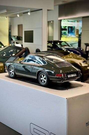 Norev 1:12 - Model sportwagen - Porsche 911 - Steve McQueen