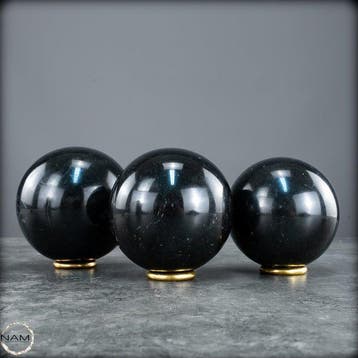 Ensemble de boules de tourmaline noire – 3 boules de pierre
