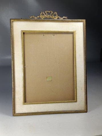 Lijst- TaFelfotolijst in Louis XVI-stijl, gemaakt van