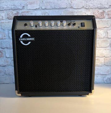 Carlsbro en Behringer - Aantal items: 2 - Gitaar, Nieuw