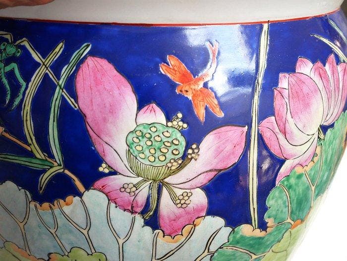 Pot de fleurs - Porcelaine - émail peint à la main, Antiek en Kunst, Kunst | Designobjecten