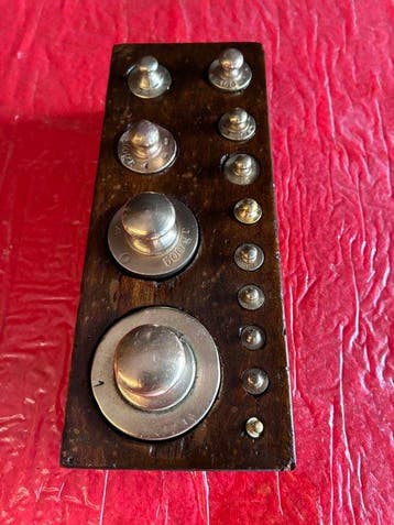 Sluitgewichten - Messing, Hout