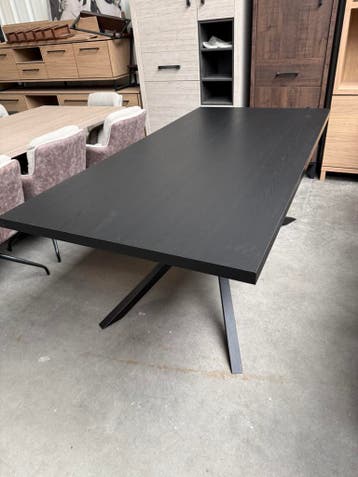 Costa eettafel, kleur noir, Huis en Inrichting, Tafels | Eettafels, Nieuw, Overige materialen