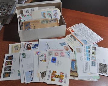 België - Uitzoekpartij met o.a. postwaardenstukken, Carnets,