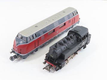 Märklin H0 - 3021/3031 - Modeltrein locomotief (2) - V200 en