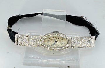 Jastro Schweiz - Art Deco Schmuckuhr - 89 Diamanten - Platin