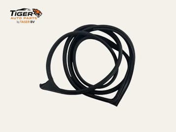 Mercedes W124 Sedan deurrubber achter links, Nieuw, Mercedes-Benz