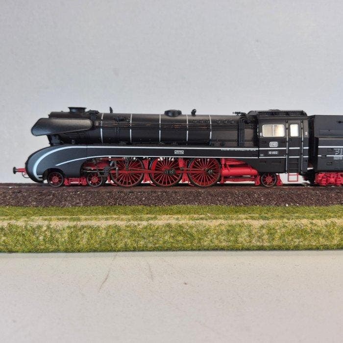Märklin H0 - 37083 - Stoomlocomotief met tender (1) - BR 10, Hobby & Loisirs créatifs, Trains miniatures | HO