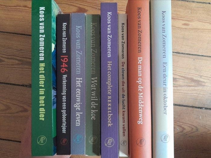 Koos van Zomeren - Lot met 8 thematische & literaire werken, Antiek en Kunst, Antiek | Boeken en Manuscripten