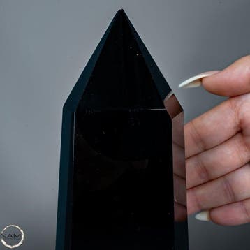Natuurlijke zwarte obsidiaan Obelisk, Mexico- 2056.27 g, Verzamelen