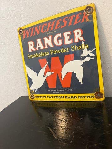 Winchester Ranger – Panneau publicitaire émaillé –