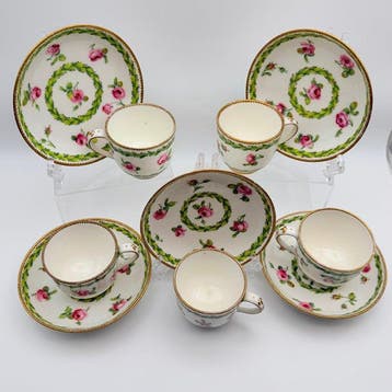 Sevres - Sèvres porcelain cup and saucer, 1778–1779 - Kop en