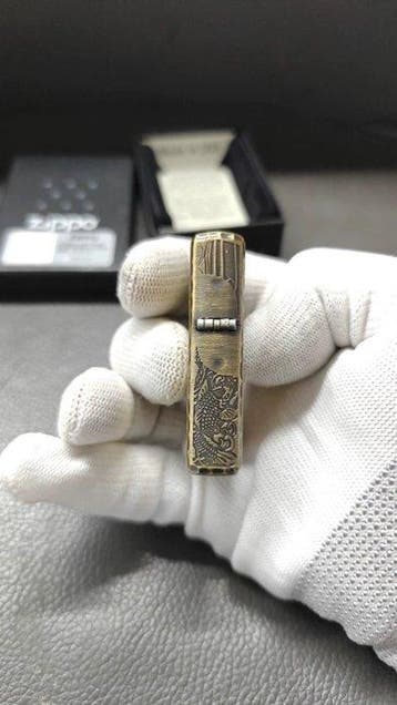 Zippo - Koi and Lotus Deep Relief Carving - Zonder, Nieuw