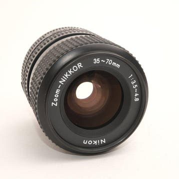 Nikon Zoom-NIKKOR 35-70mm 1:3.5-4.8 Objectif d’appareil