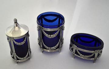 Mema 925S - Zout- en pepervaatjes (3) - tafelset met blauw, Antiek en Kunst, Antiek | Zilver en Goud
