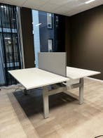 Duo werkplek van Ahrend inclusief tussenwand - elektrisch, Verzenden, In hoogte verstelbaar, Zo goed als nieuw