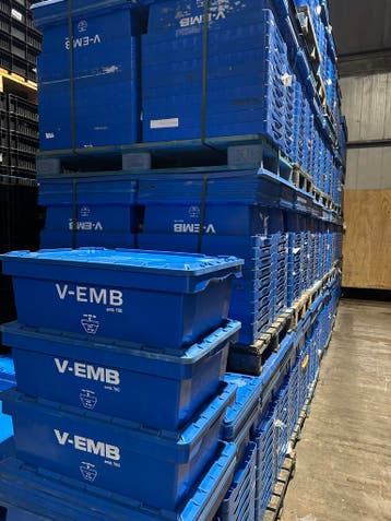 partij bakken met deksel 60x40x20 cm stapelbak dicht, Gebruikt, 40 tot 60 cm, 50 tot 75 cm, Minder dan 35 cm