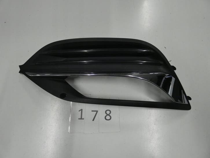 Kratka zderzaka OPEL Insignia B voor facelift links, Auto-onderdelen, Klein materiaal, Gebruikt, Verzenden