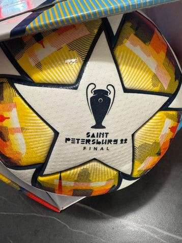 UEFA Champions League Official Match Ball 2021/2022 -, Nieuw