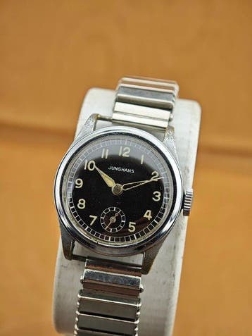 Junghans - Vintage Military Style Black Dial – Hand-Winding, Nieuw