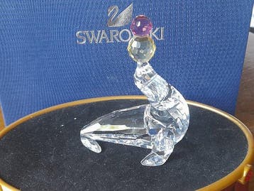 Swarovski - Beeldje - Seal playing / juggling - Kristal