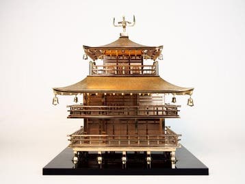 Figuur die de Kinkaku-ji-tempel  nabootst - Shwa periode
