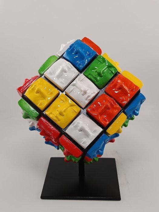 Salvatore Alibrio - Rubik face, Antiquités & Art, Art | Objets design