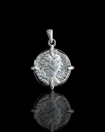 Oud-Romeins Zilver Munthanger - Denarium van keizer Trajanus