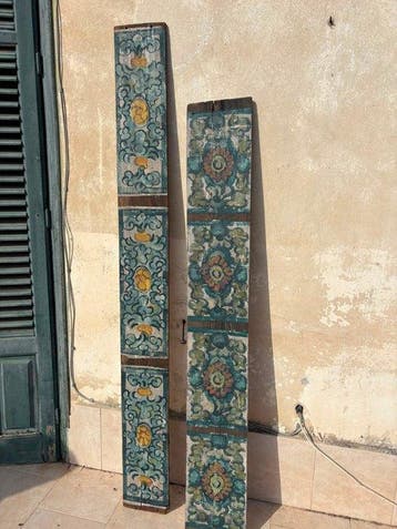 Decoratief ornament - Italië - Antieke Tafels
