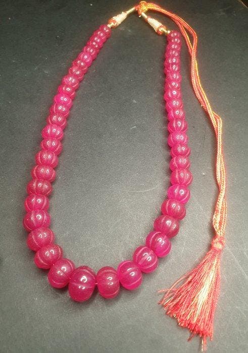 Pompoenvormige gesneden natuurlijke robijnstenen kralen, 707, Collections, Minéraux & Fossiles