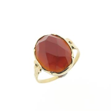 Gouden ring met carneool, Handtassen en Accessoires, Ringen, 18 tot 19, Gebruikt, Ophalen of Verzenden, Met edelsteen