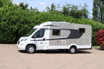 Veiling: Mobilhome Camper Capron T 337 Diesel 131pk 2015, Caravans en Kamperen