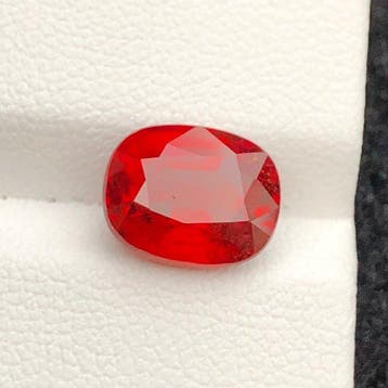 Zonder minimumprijs - 1 pcs Rood Spessartiet - 5.45 ct -, Nieuw