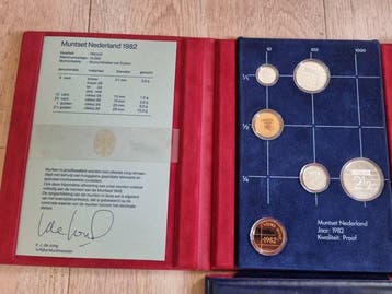 Nederland. Beatrix. Muntset 12 proofsets blauwe verpakking
