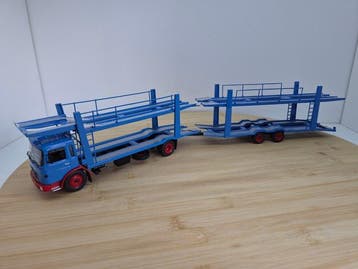 IXO 1:43 - Model vrachtwagen - MAN F7 Autotransporter 1970, Nieuw