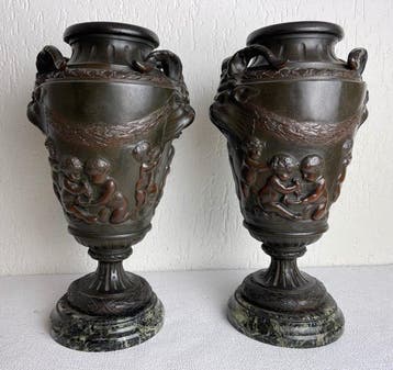 Fabrication Française, Paris - Vase balustre (2) -, Antiquités & Art